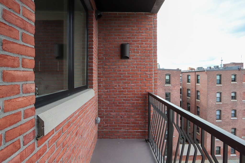 50 Symphony Rd, Fenway