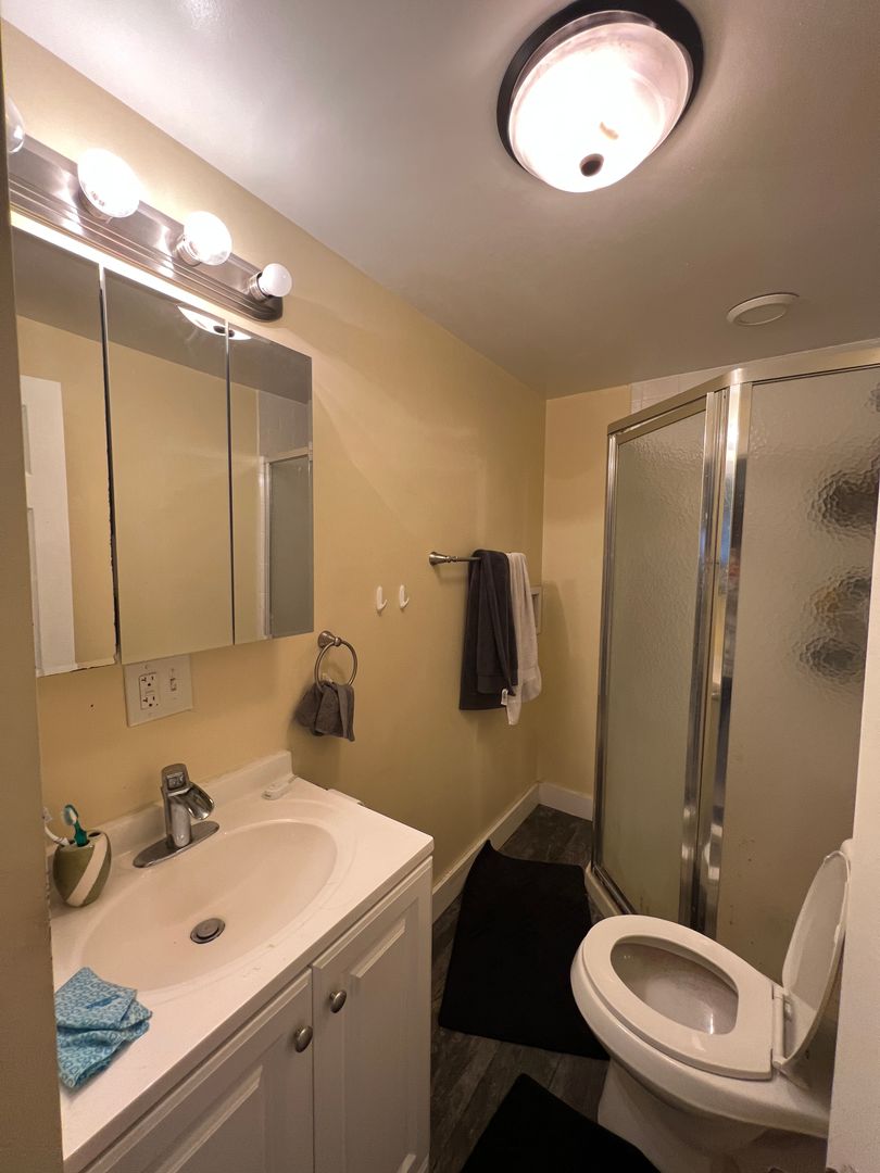 121 Liberty Rd, Davis Square