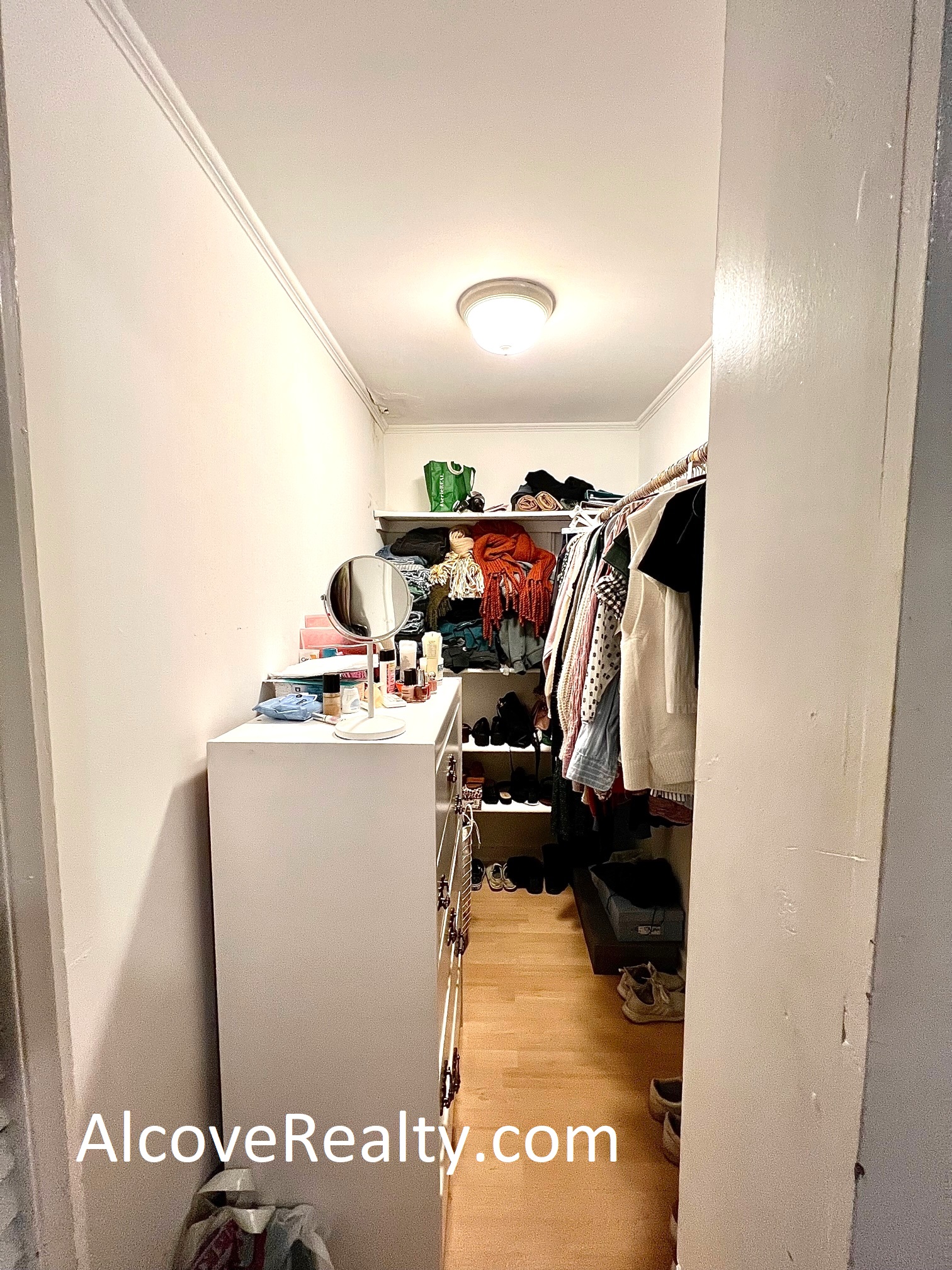 13 Farragut Ave, Teele Square