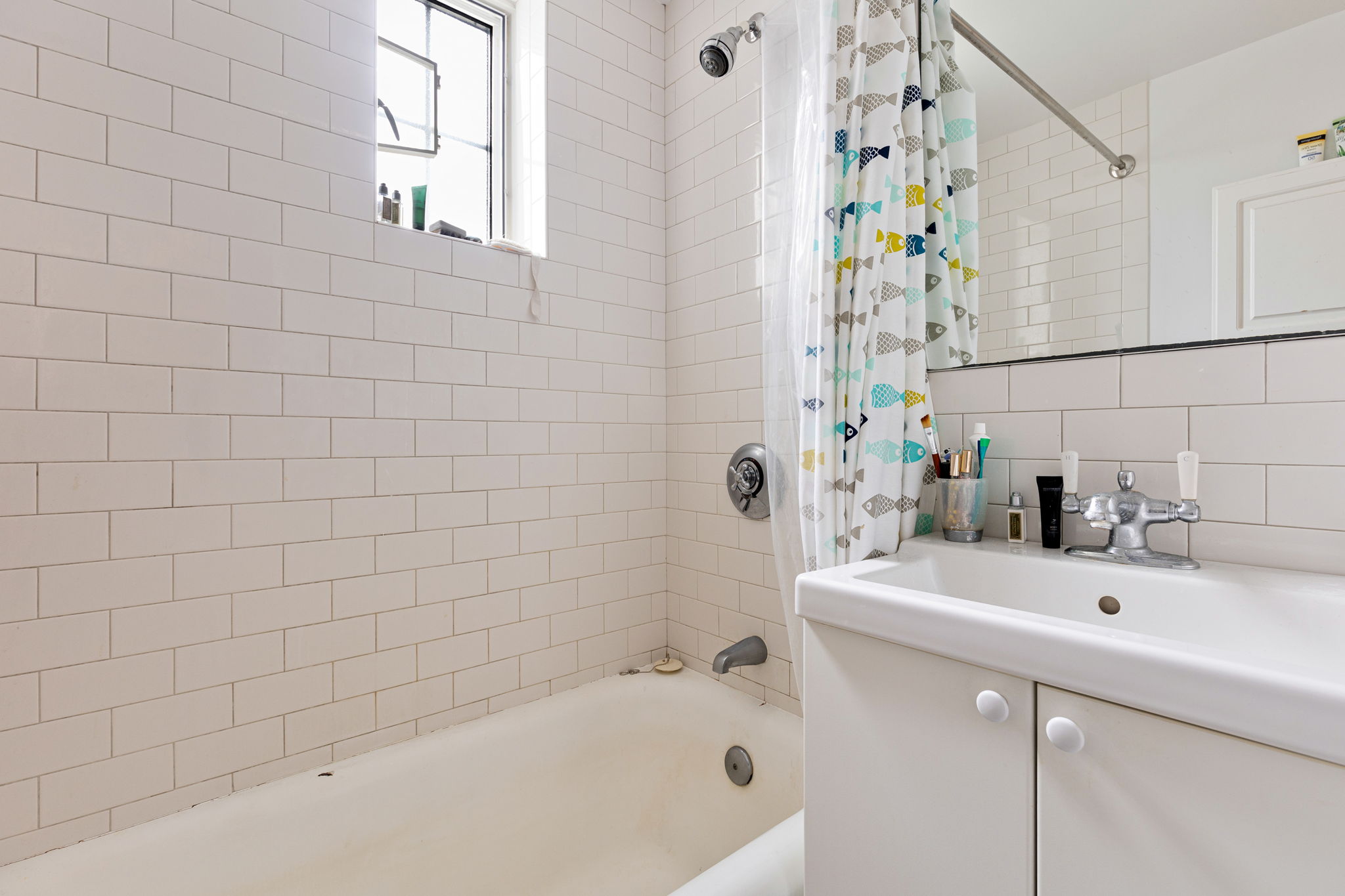 20 Chapel St, Longwood