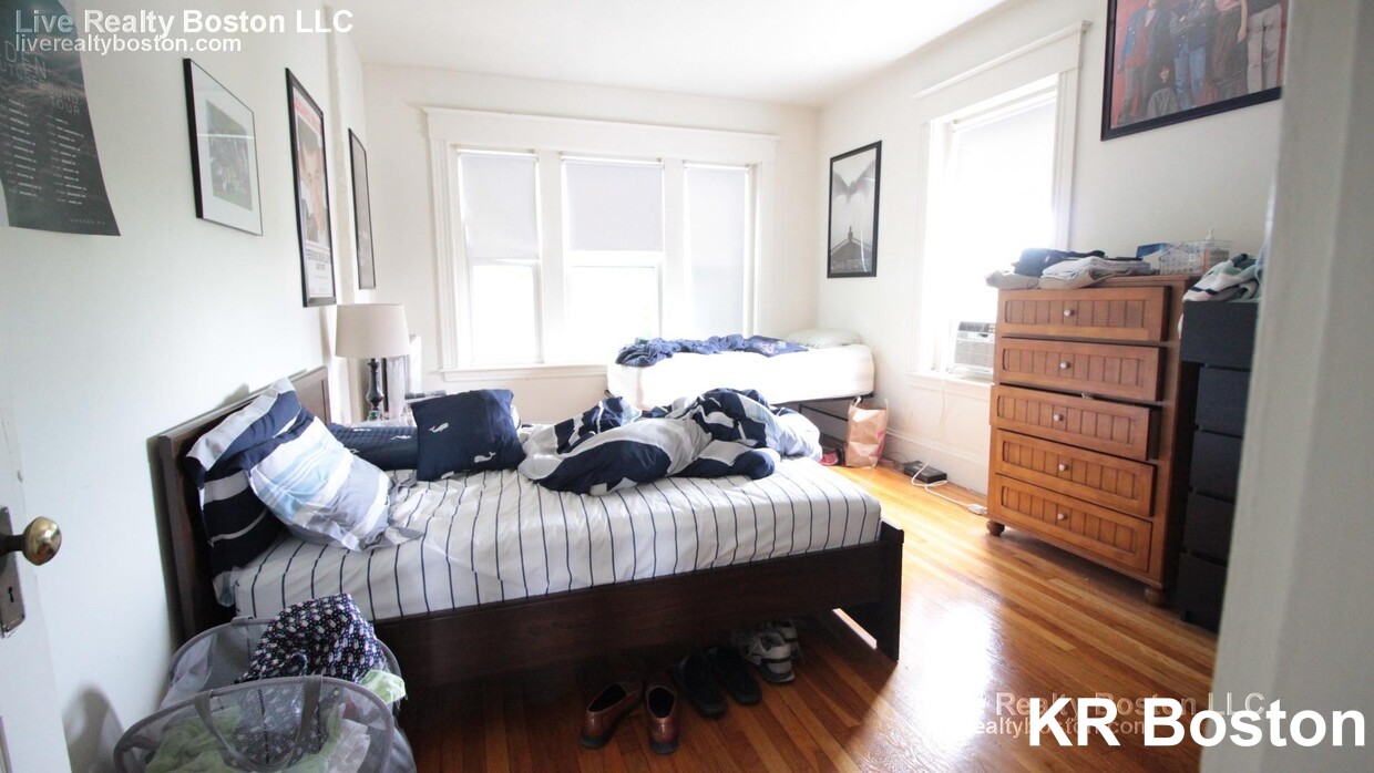 130 Englewood Ave, Brighton