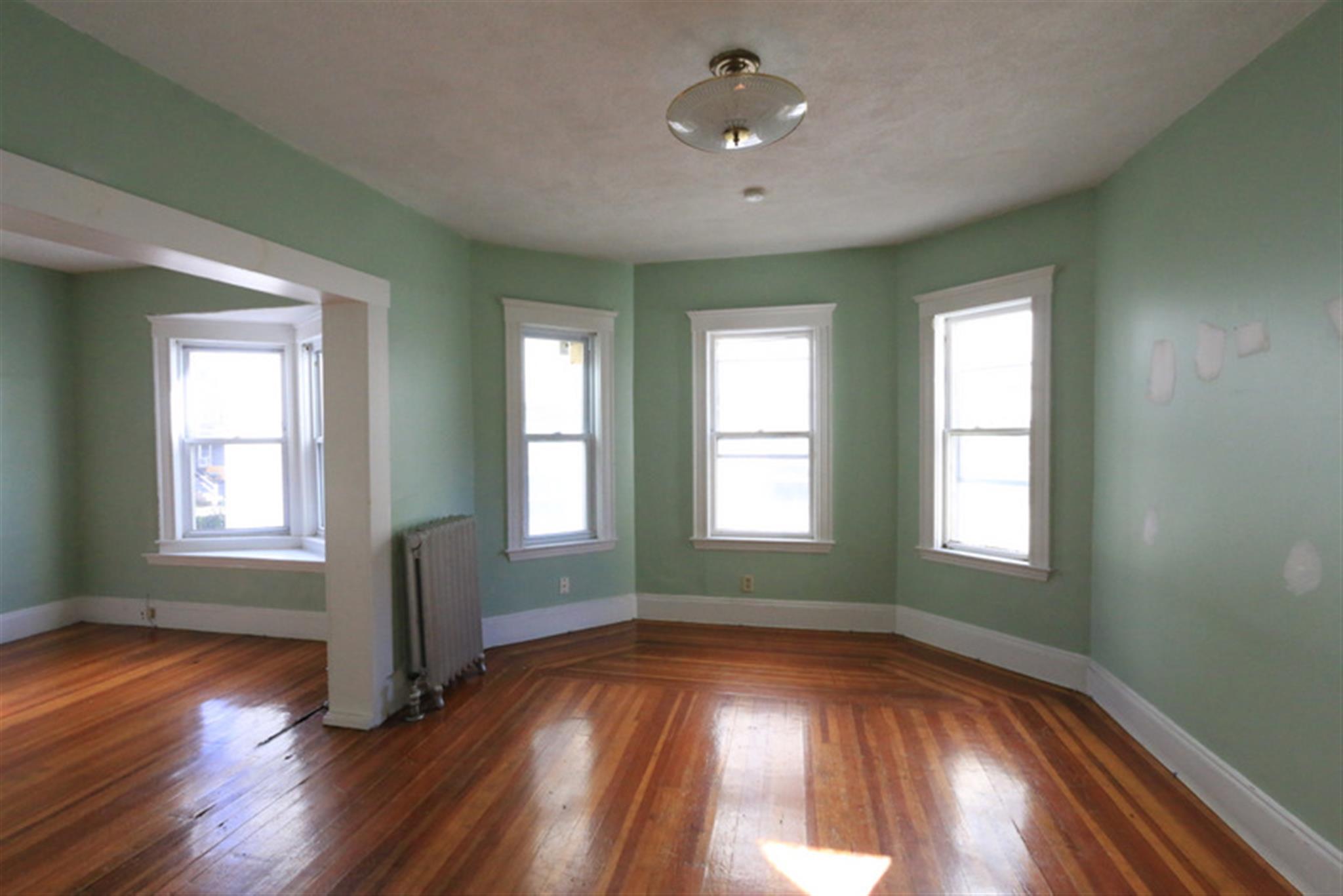 14 Belknap St, Teele Square