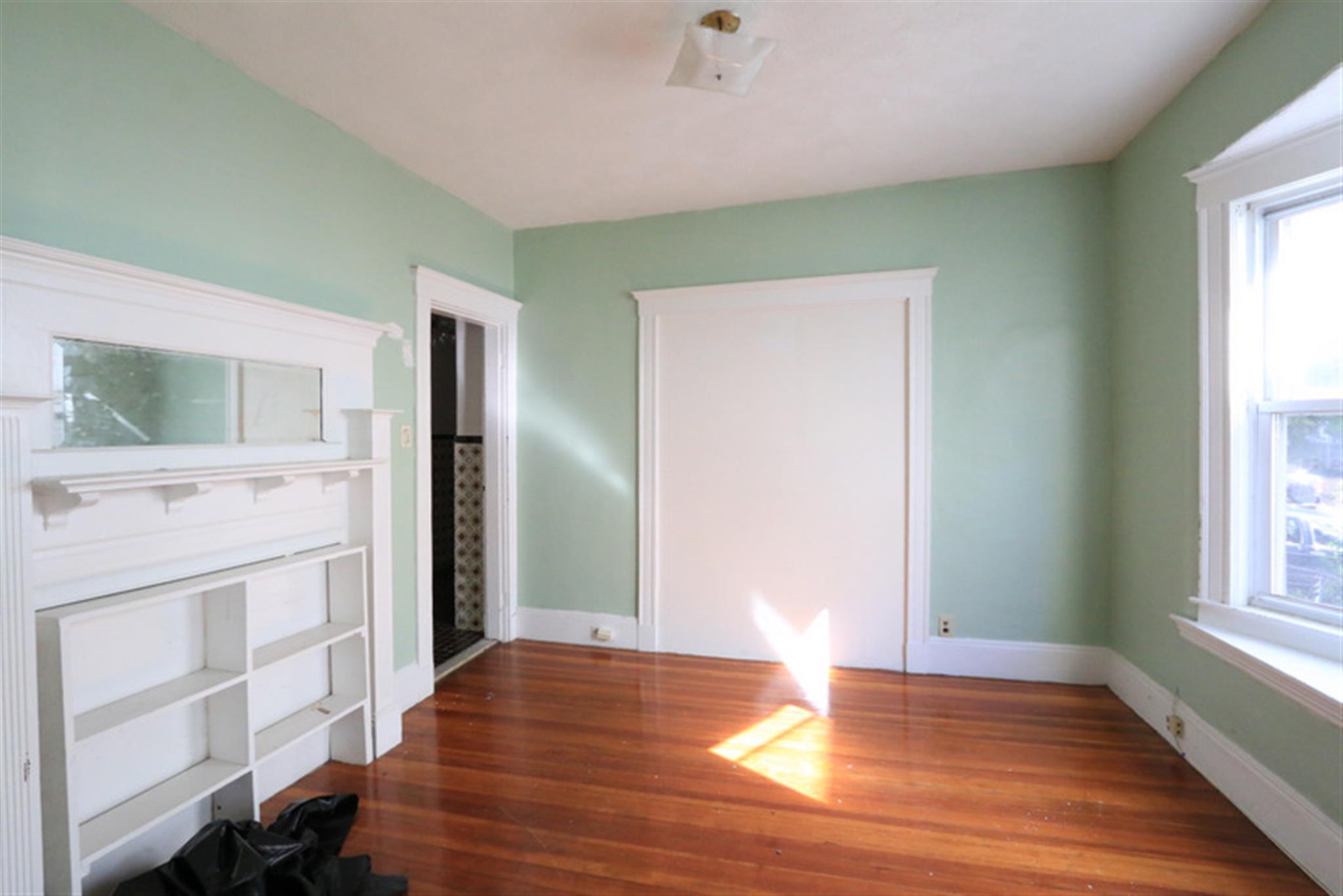 14 Belknap St, Teele Square