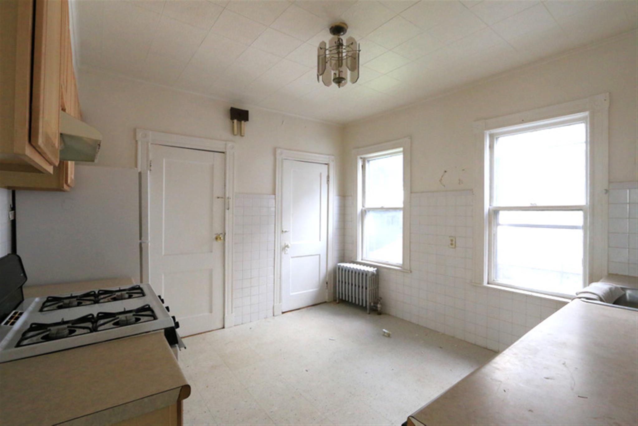 14 Belknap St, Teele Square