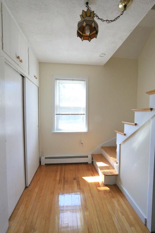 8 Winchester Ct, Medford