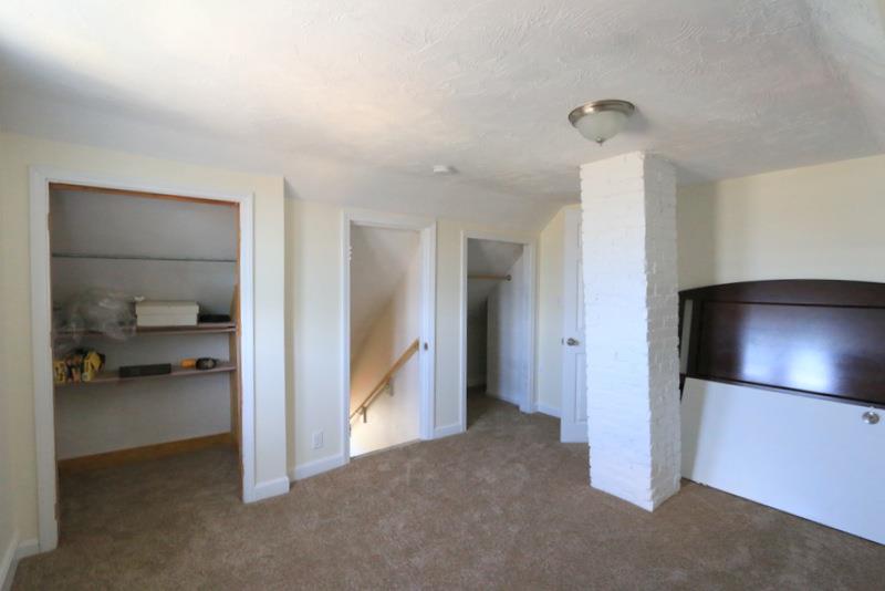 8 Winchester Ct, Medford