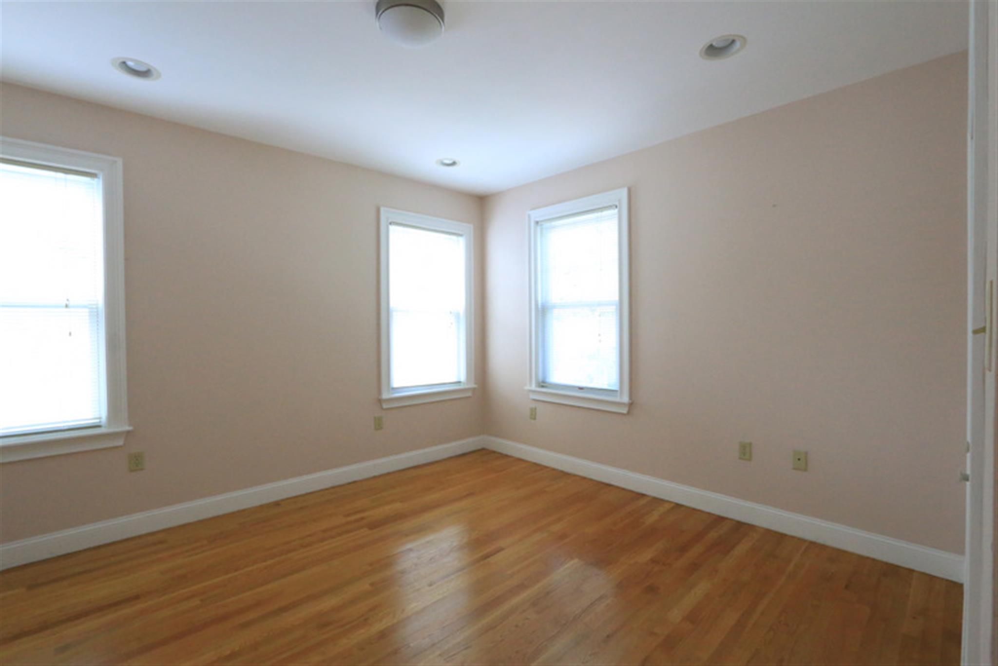 68 Line St, Inman Square