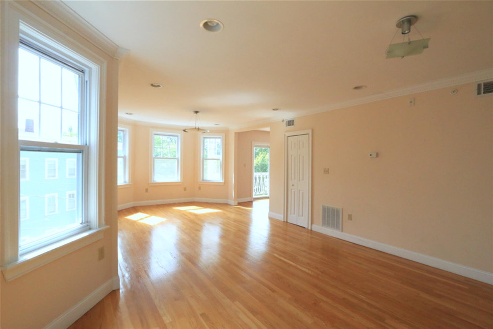 68 Line St, Inman Square