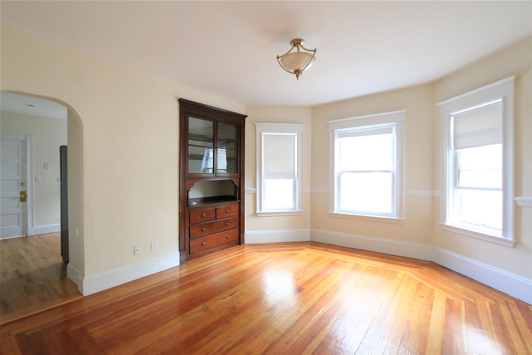 41 Ossipee Rd, Davis Square