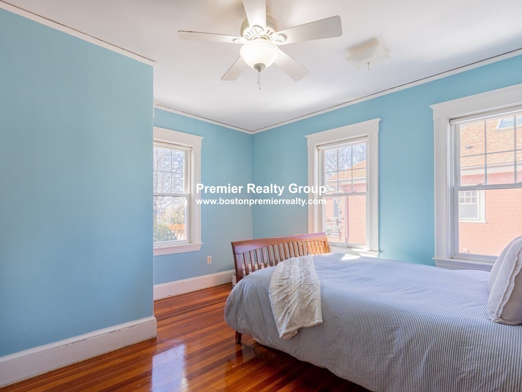 139-141 Harvard St, Newtonville