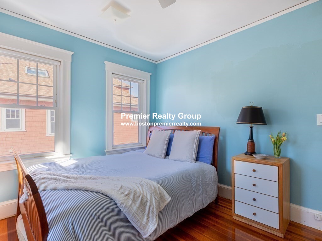 139-141 Harvard St, Newtonville