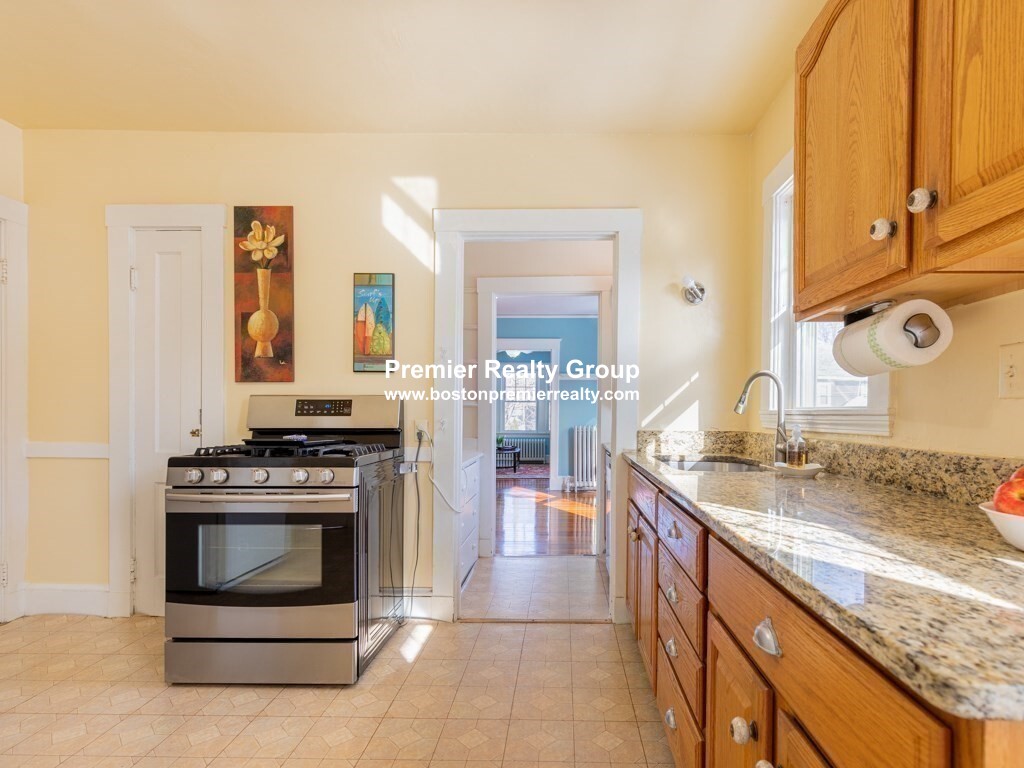 139-141 Harvard St, Newtonville