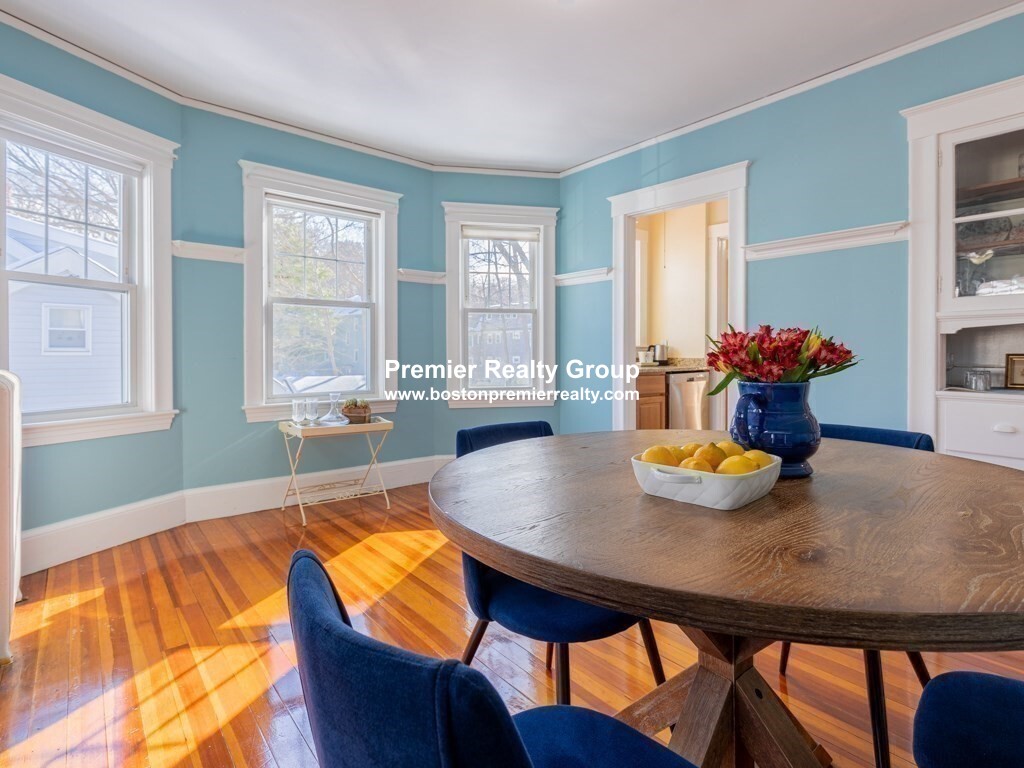 139-141 Harvard St, Newtonville