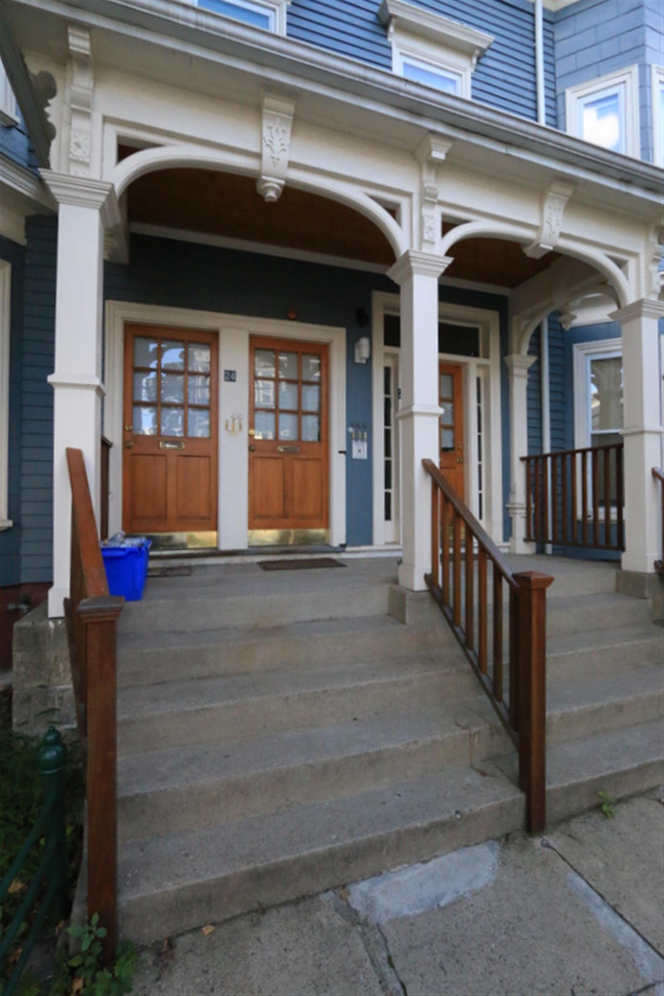 24 Tufts St, Cambridgeport