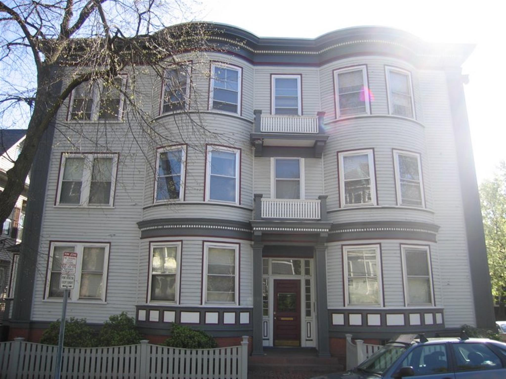18 Sanborn Ave, Union Square