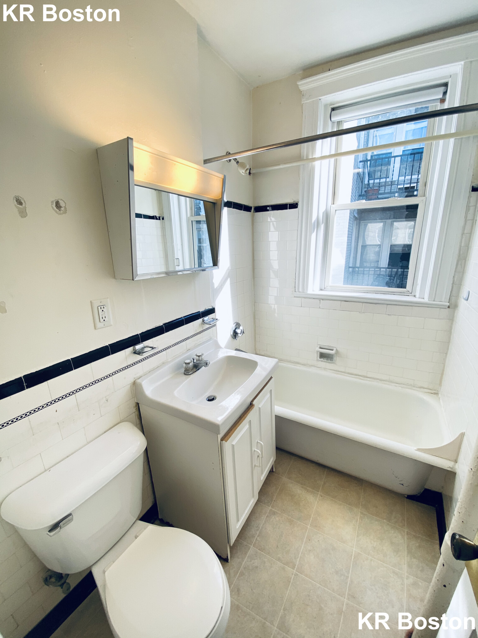 131 Washington St, Brighton