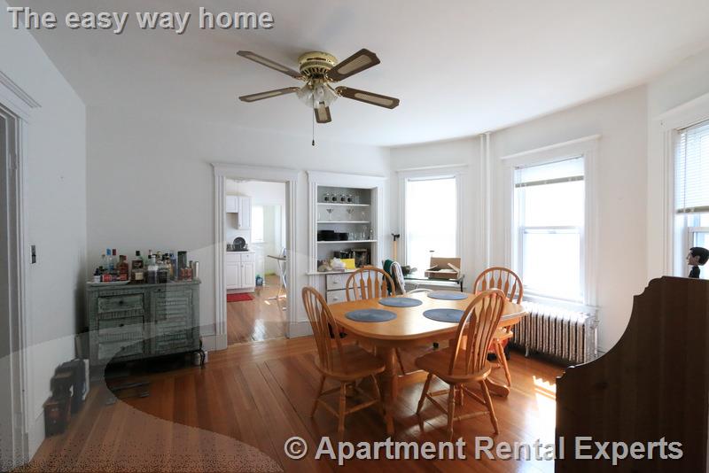 117 Rogers, Ball Square