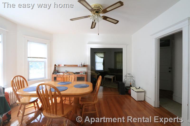 117 Rogers, Ball Square