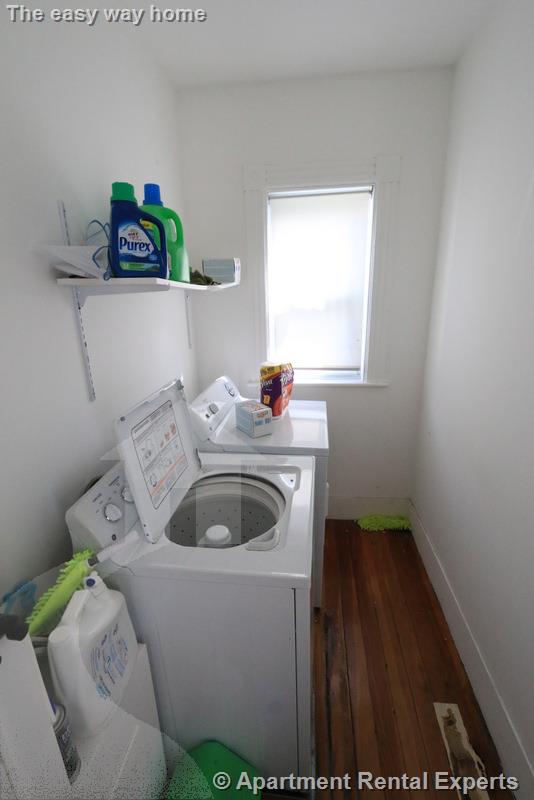 117 Rogers, Ball Square