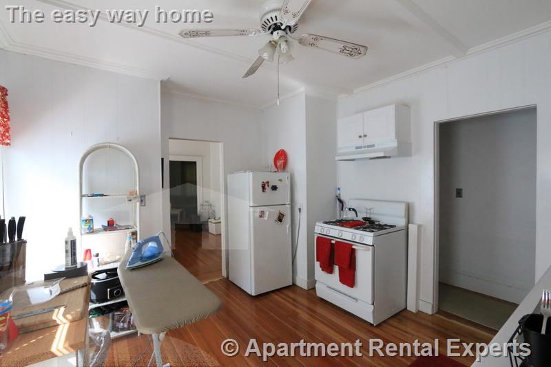 117 Rogers, Ball Square