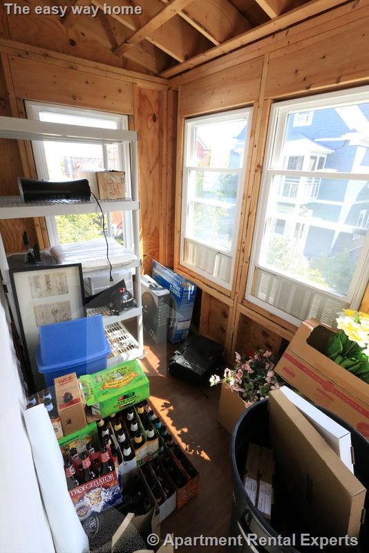 117 Rogers, Ball Square