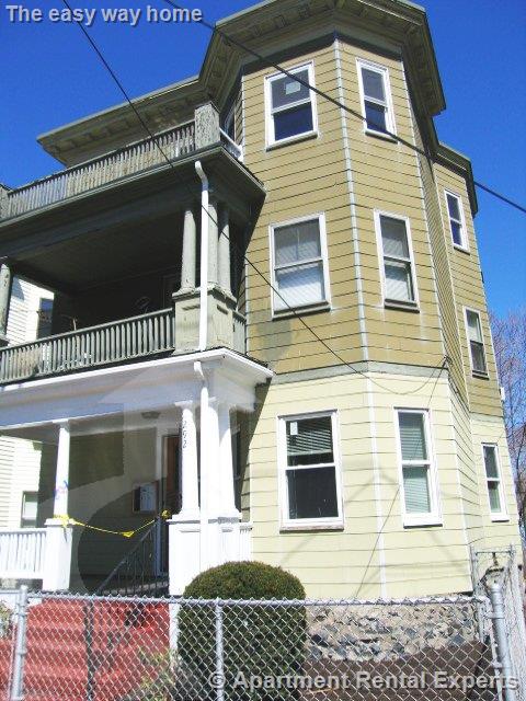 292 Boston Ave, Medford