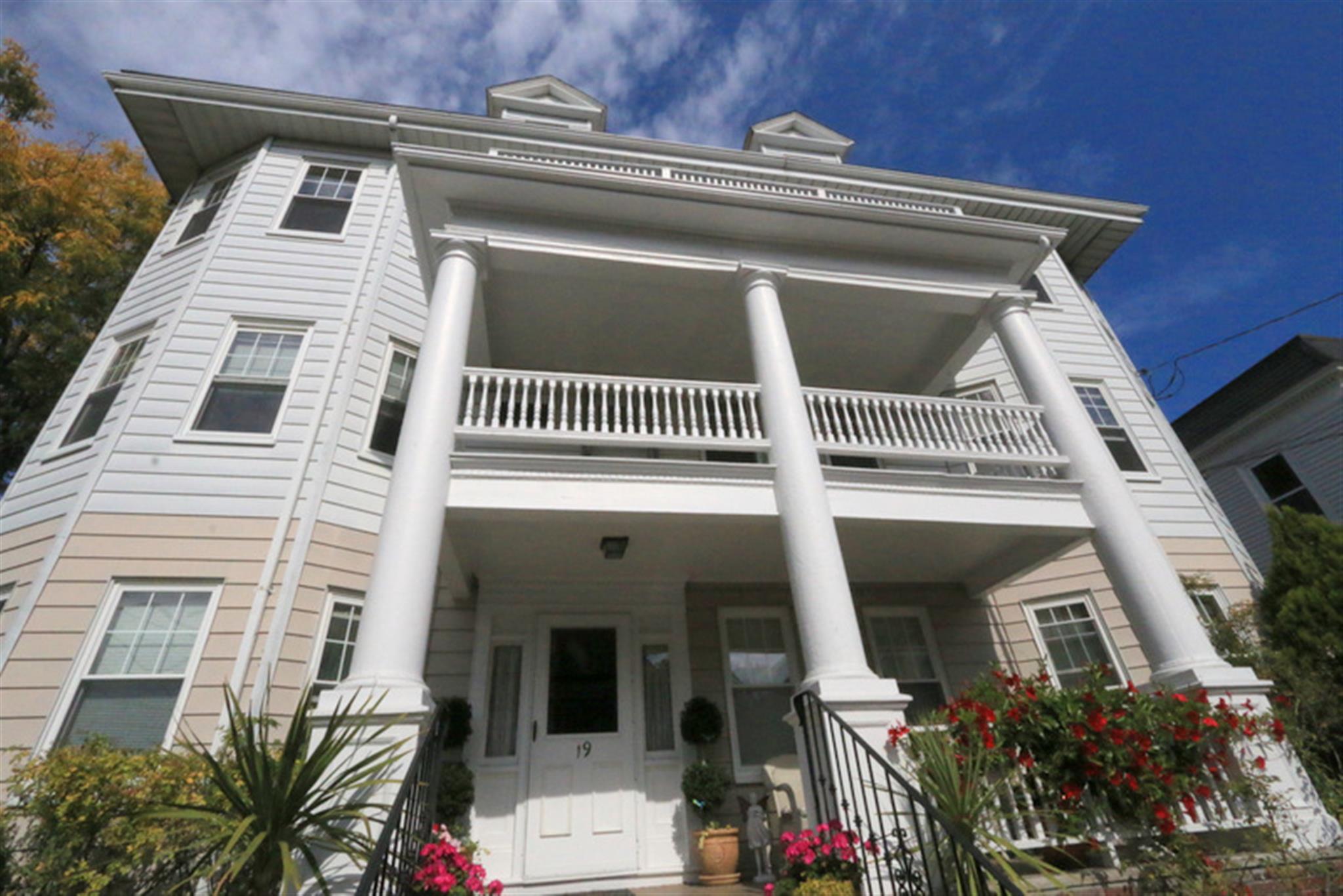 19 Park Ave, Davis Square