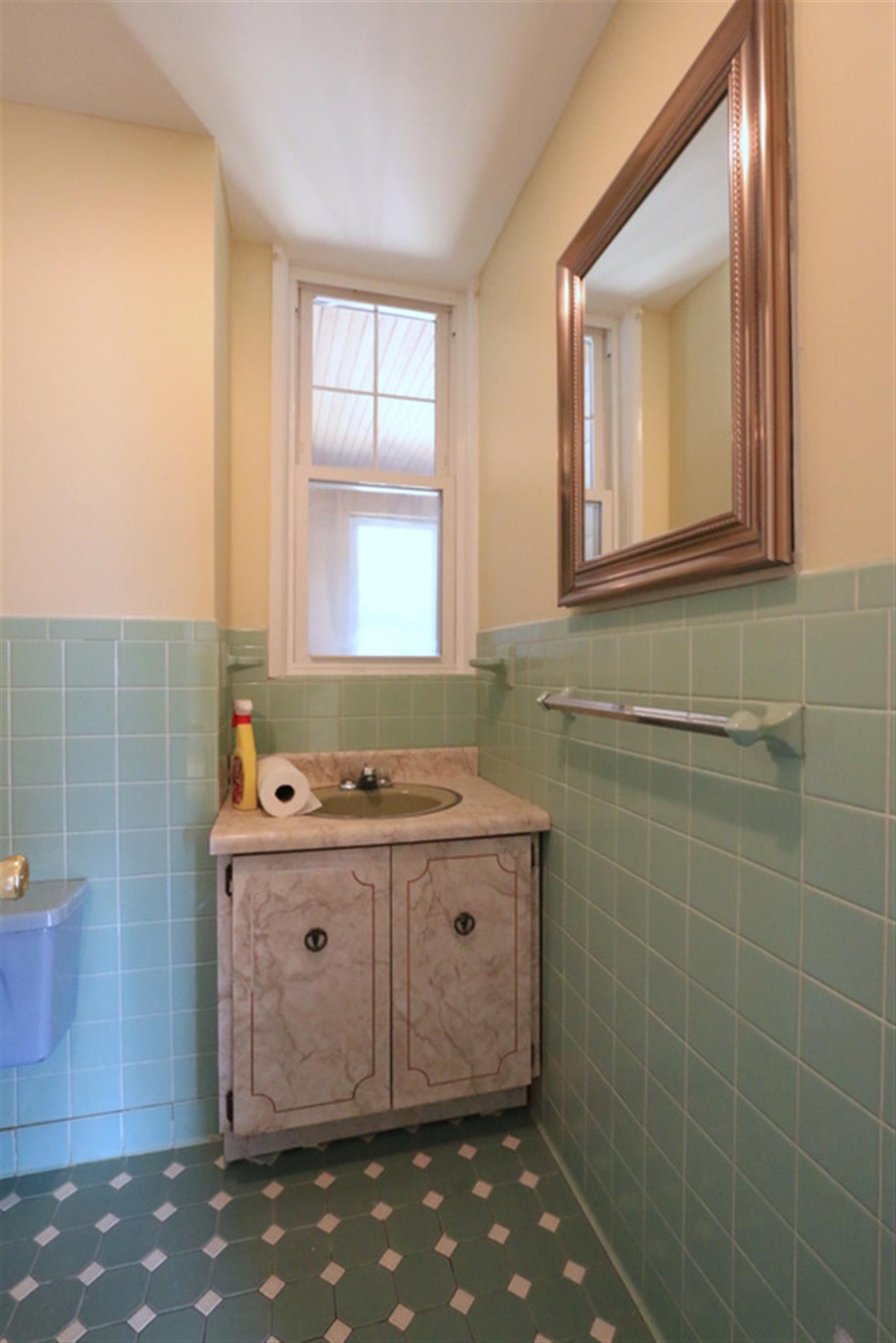 19 Park Ave, Davis Square