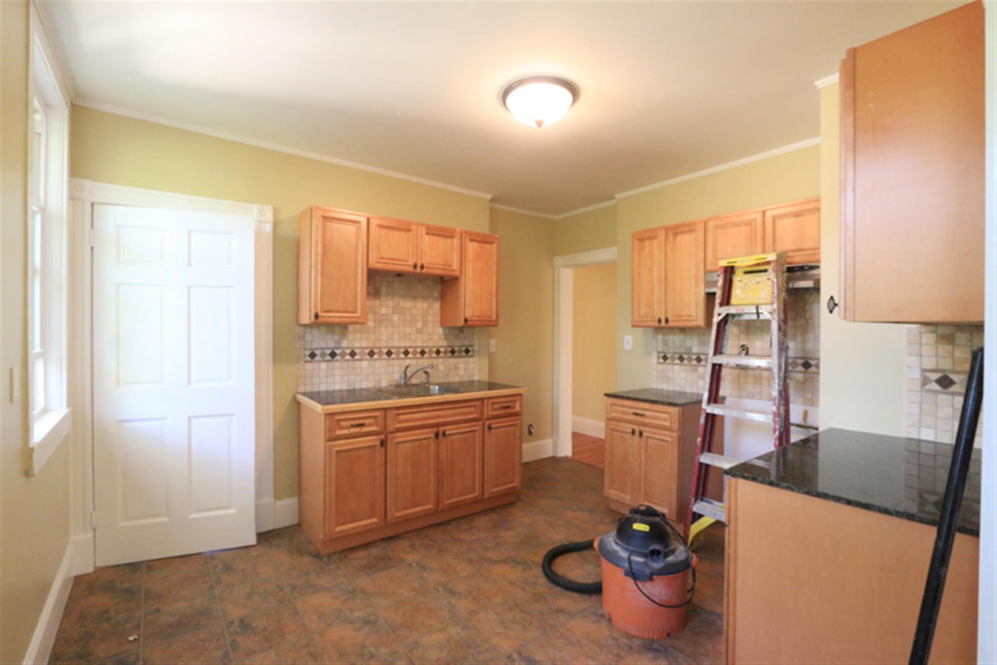 19 Park Ave, Davis Square