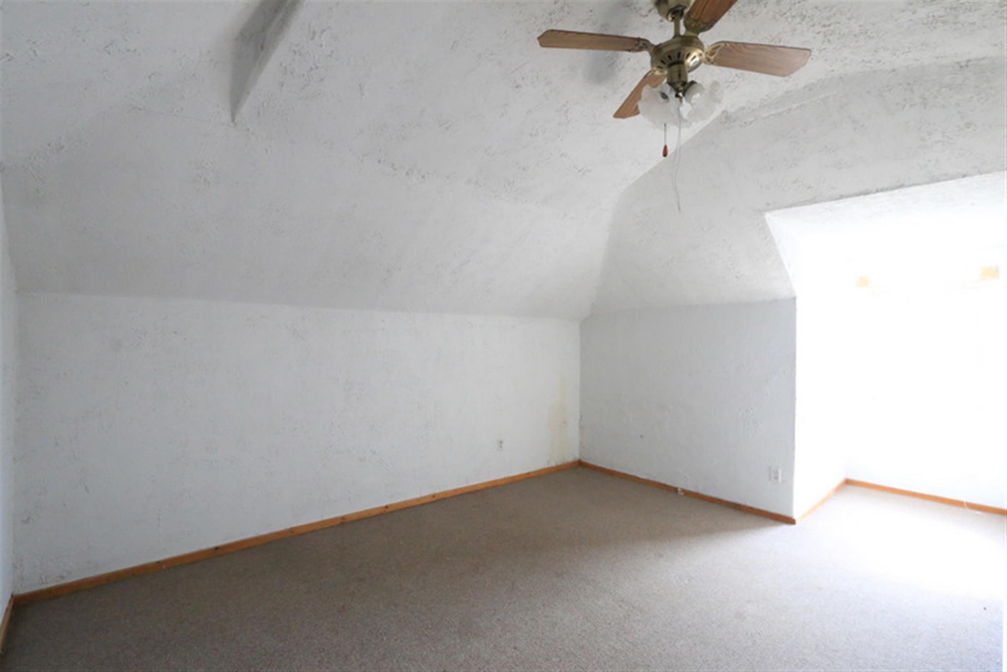 19 Park Ave, Davis Square