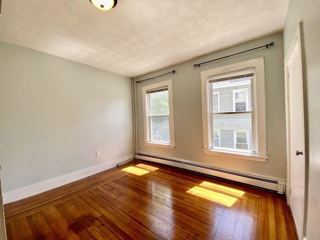 132 Hyde Park Ave, Jamaica Plain