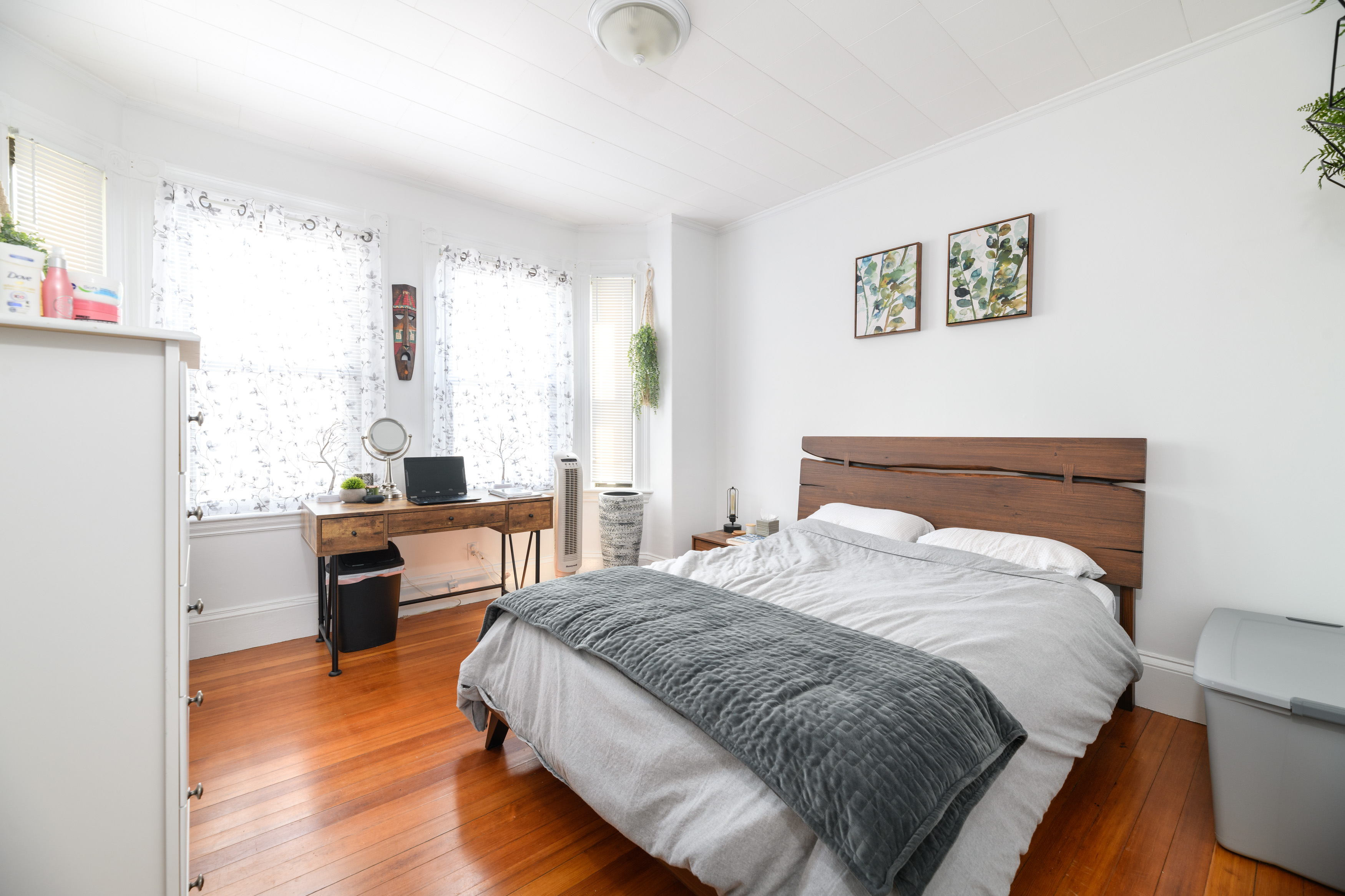 2 Pleasant Ave, Prospect Hill