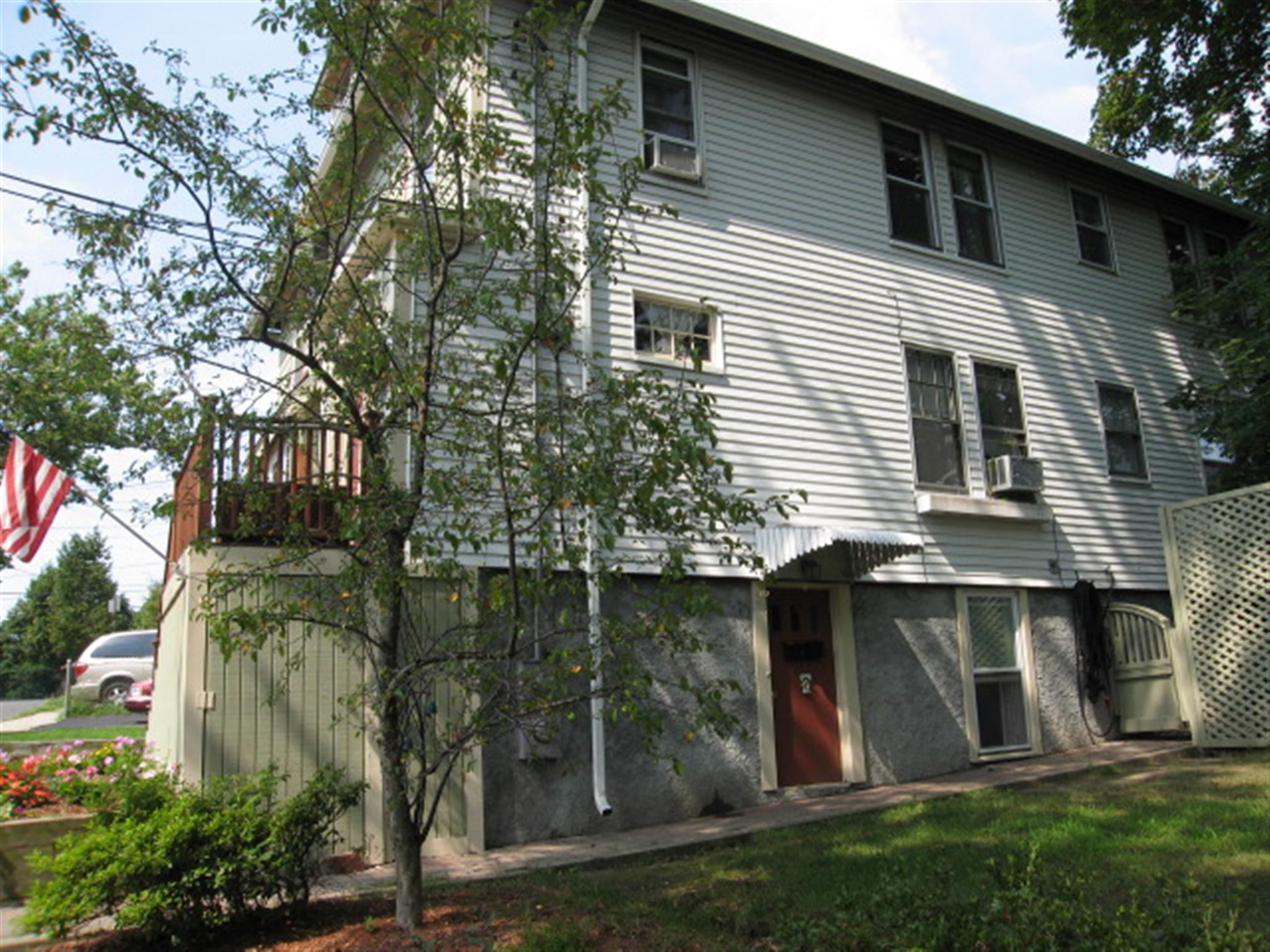 185 Holworthy St, Huron Village