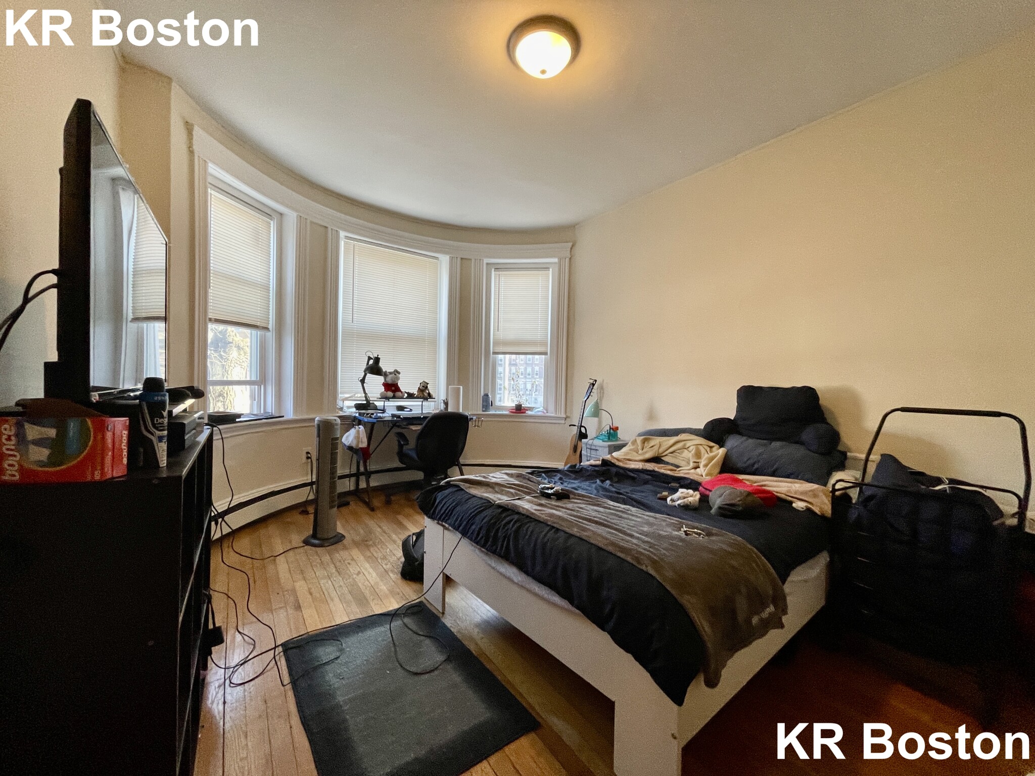 1325 Commonwealth Ave,, Allston