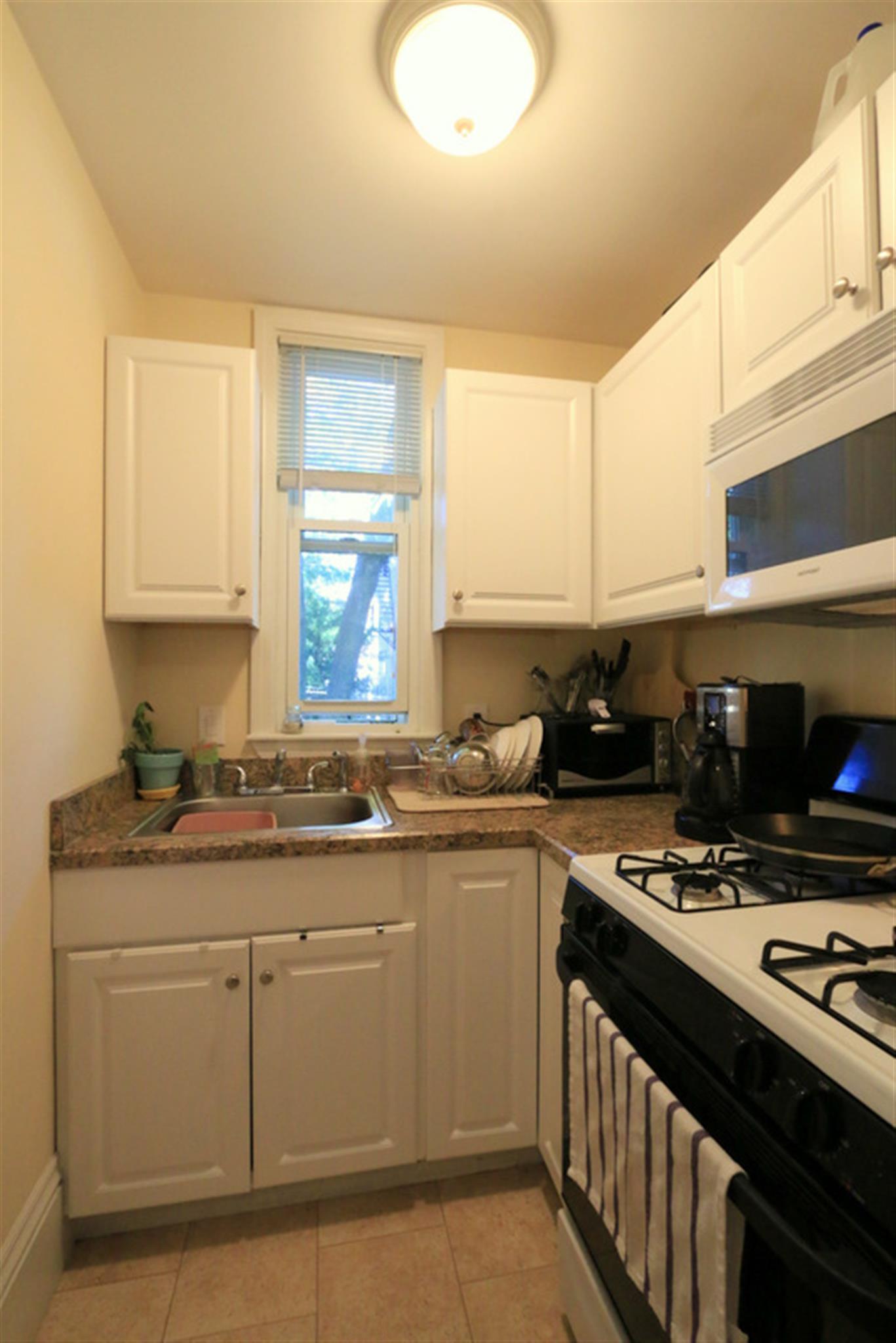 138 Sycamore St, Winter Hill