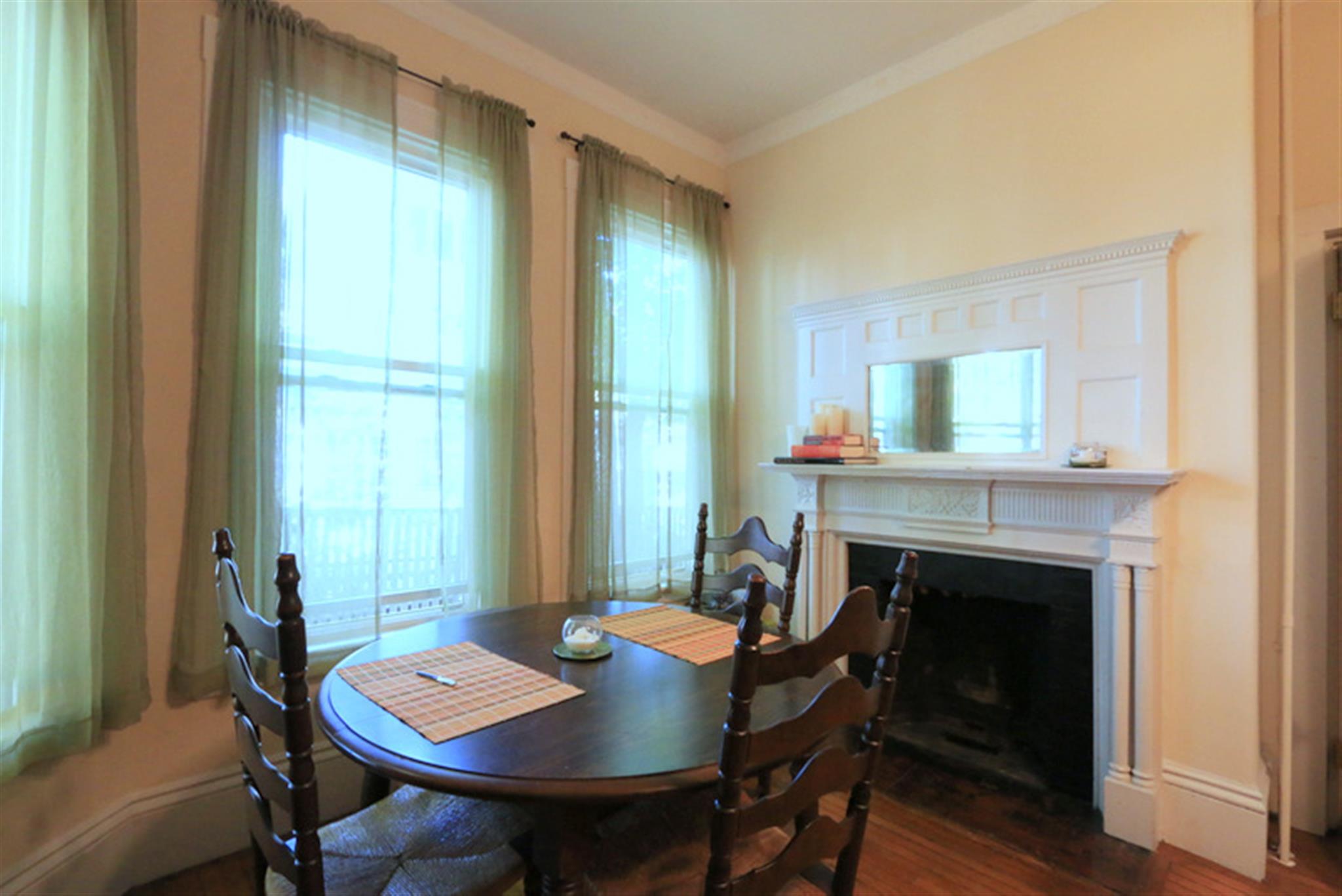 138 Sycamore St, Winter Hill