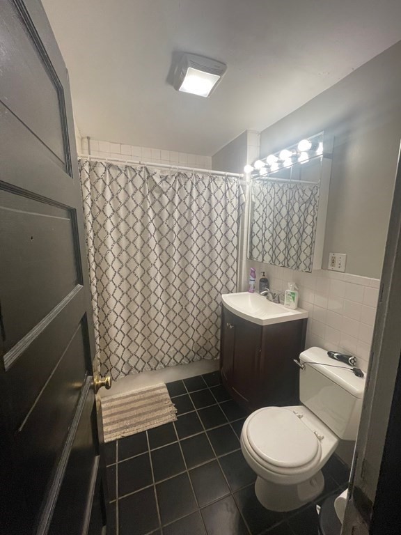 1326 Columbia Rd, South Boston