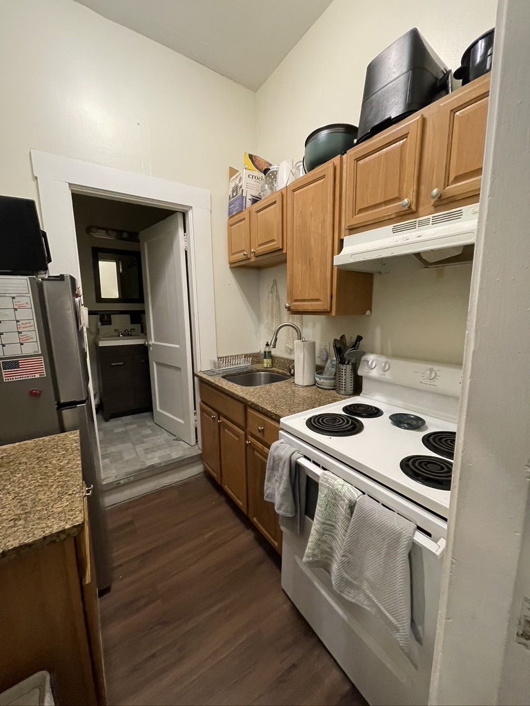 41 Bay State Rd, Fenway