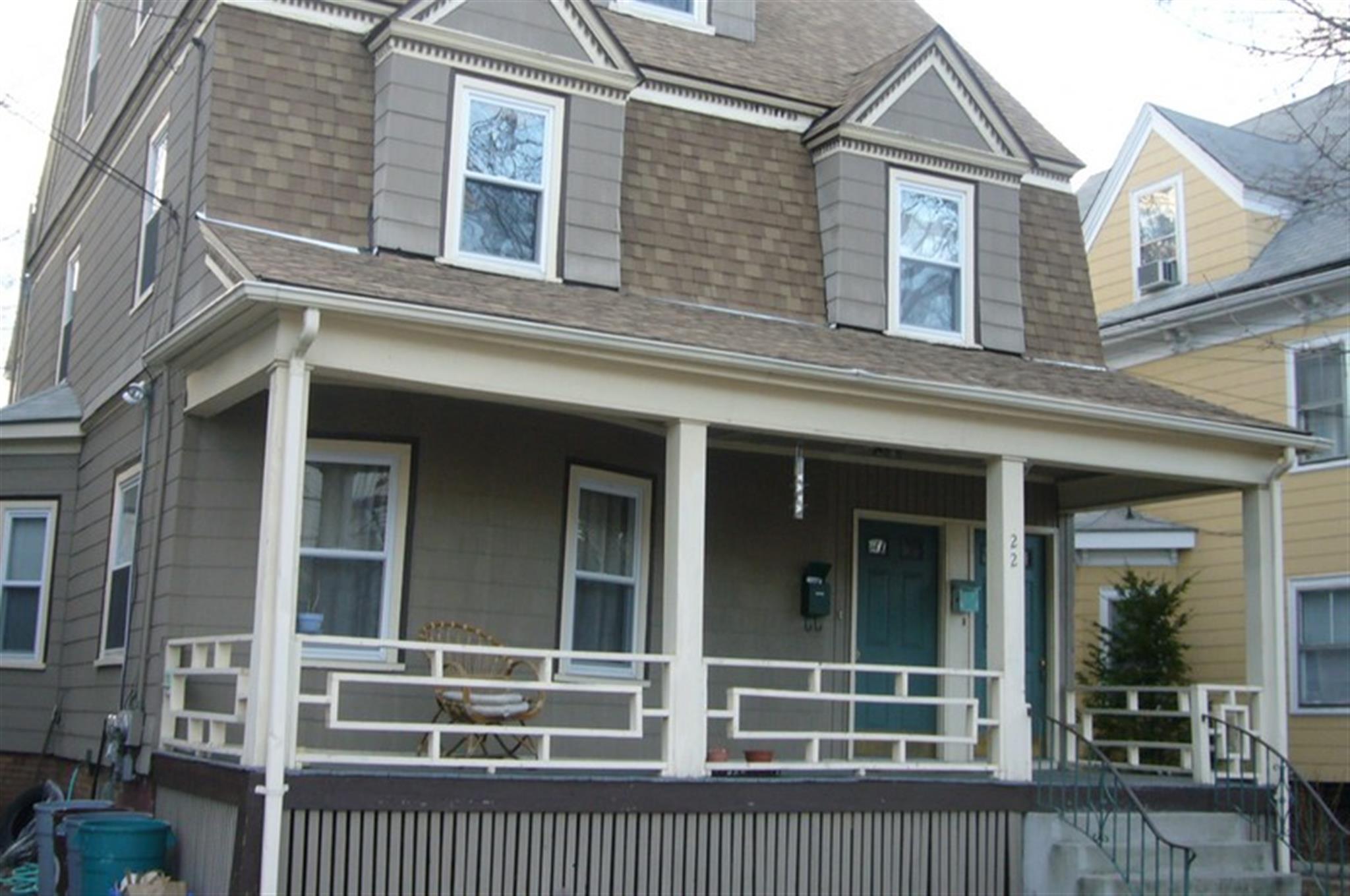 22 Highland Rd, Davis Square