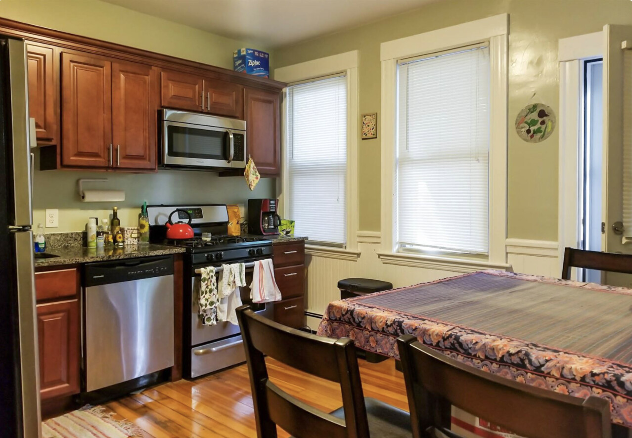 2 Wyman Pl, Jamaica Plain