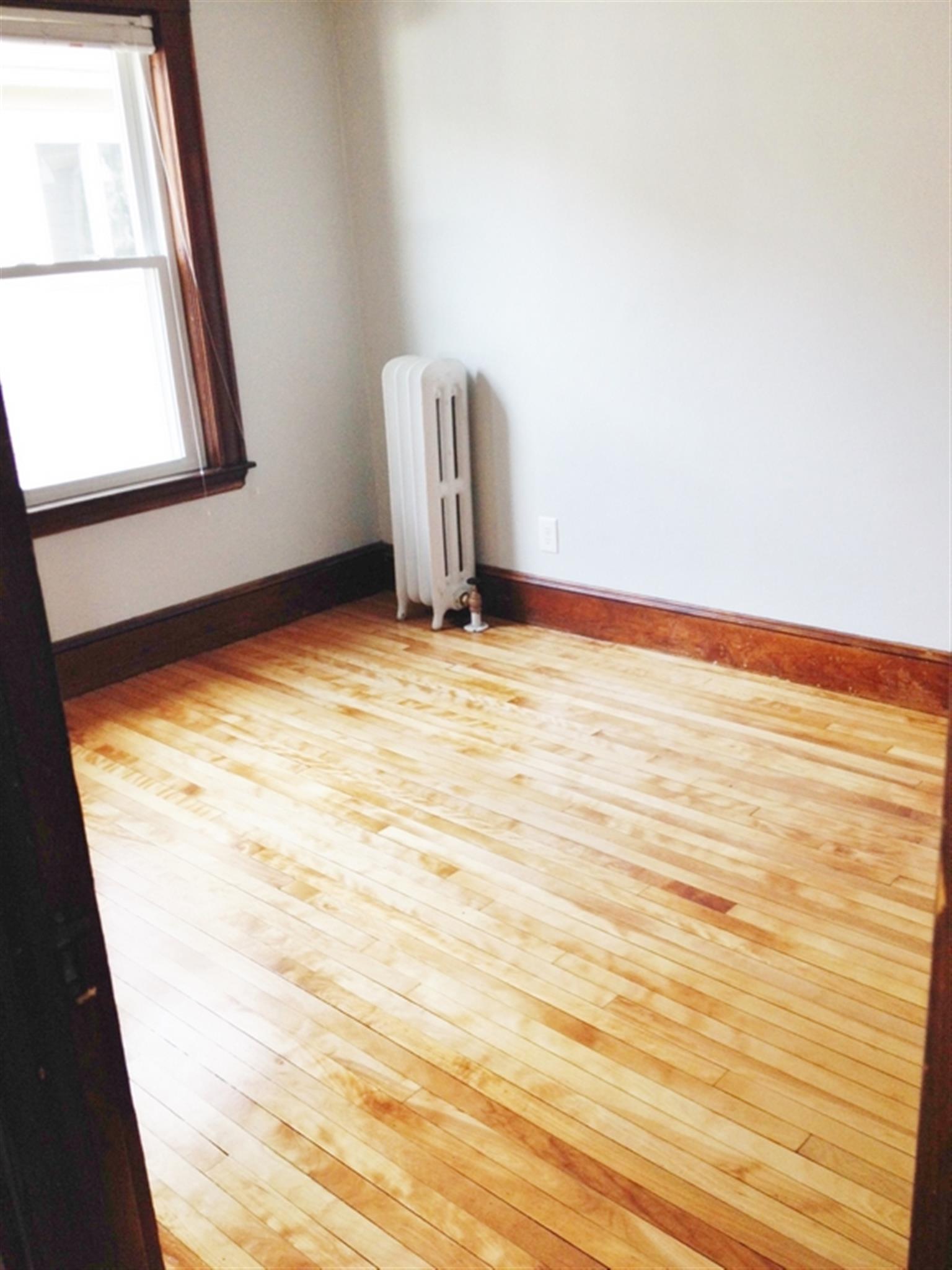 66 Thomas St, Medford