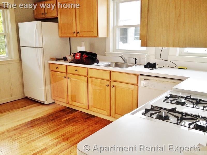 66 Thomas St, Medford