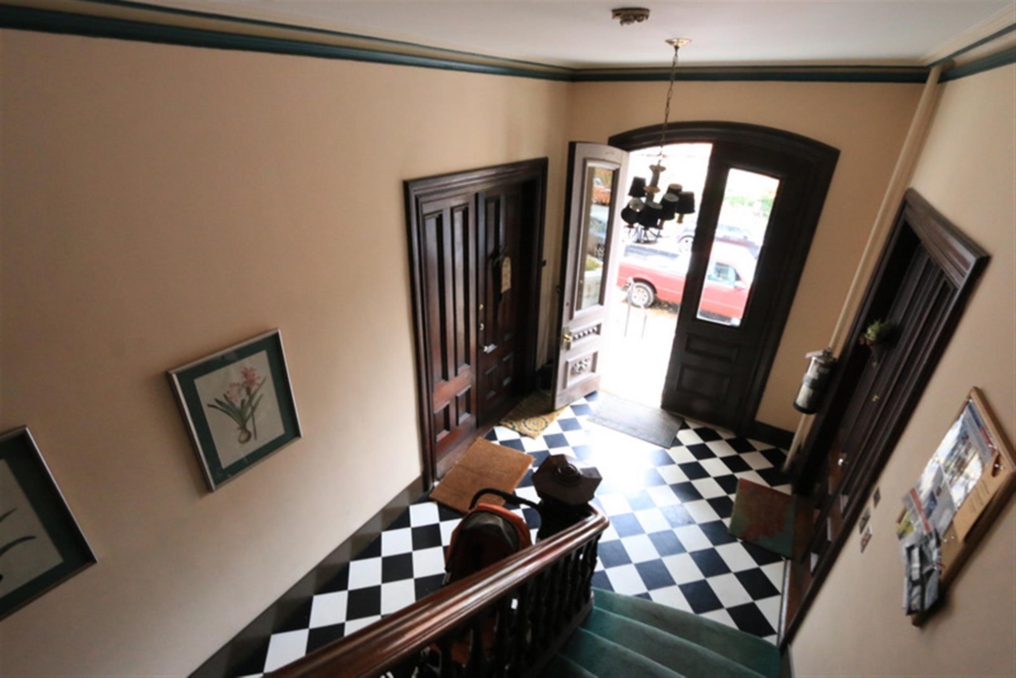 22 Bigelow St, Central Square