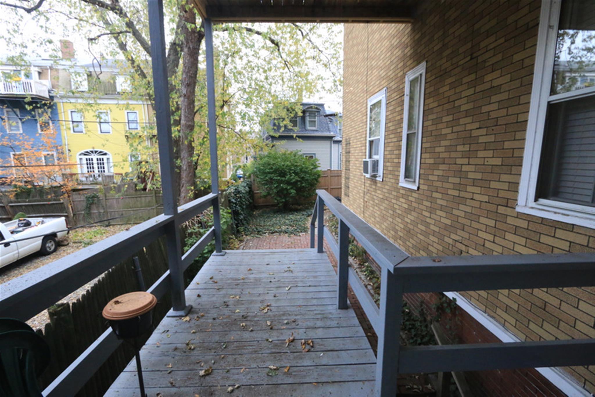 22 Bigelow St, Central Square