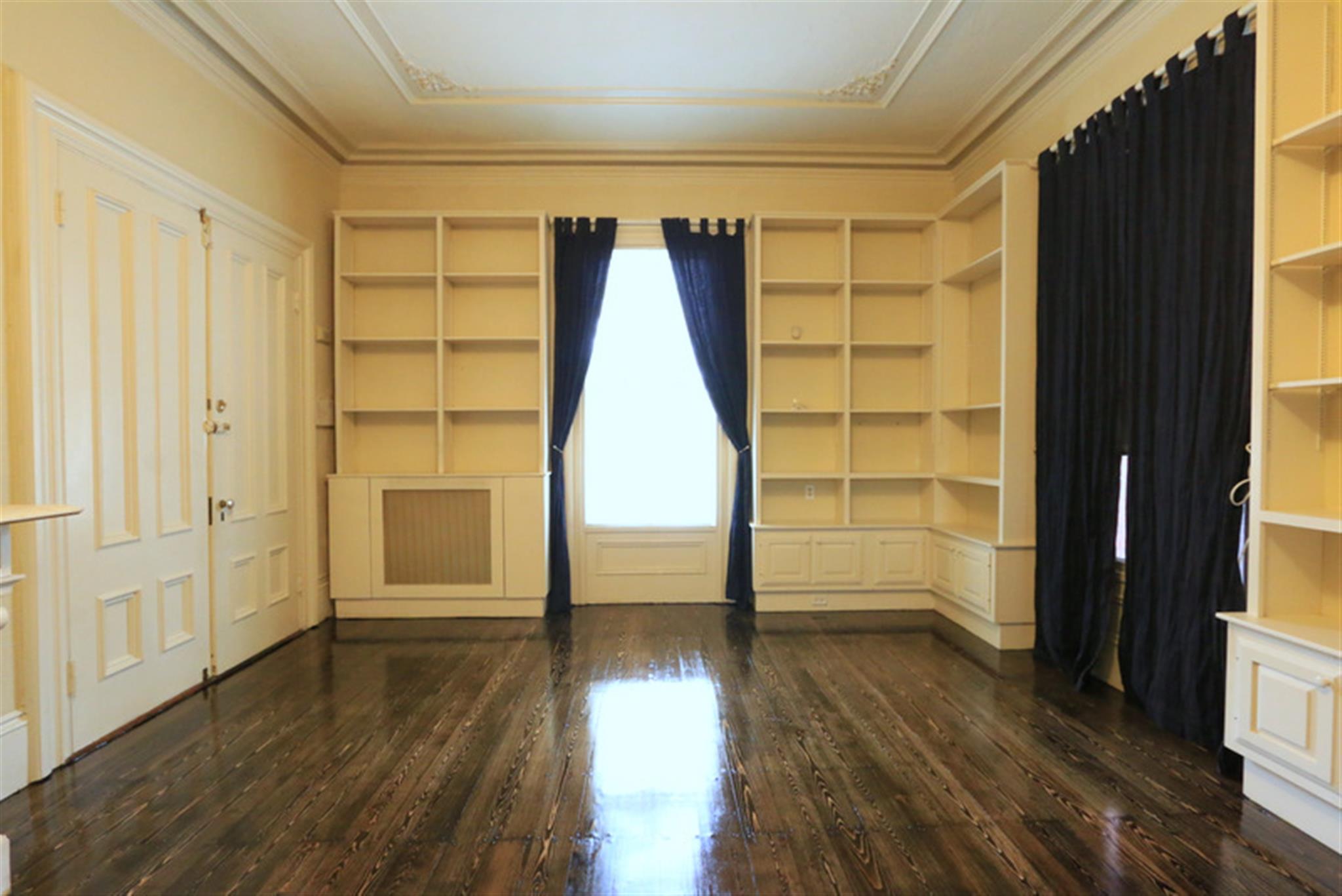 22 Bigelow St, Central Square