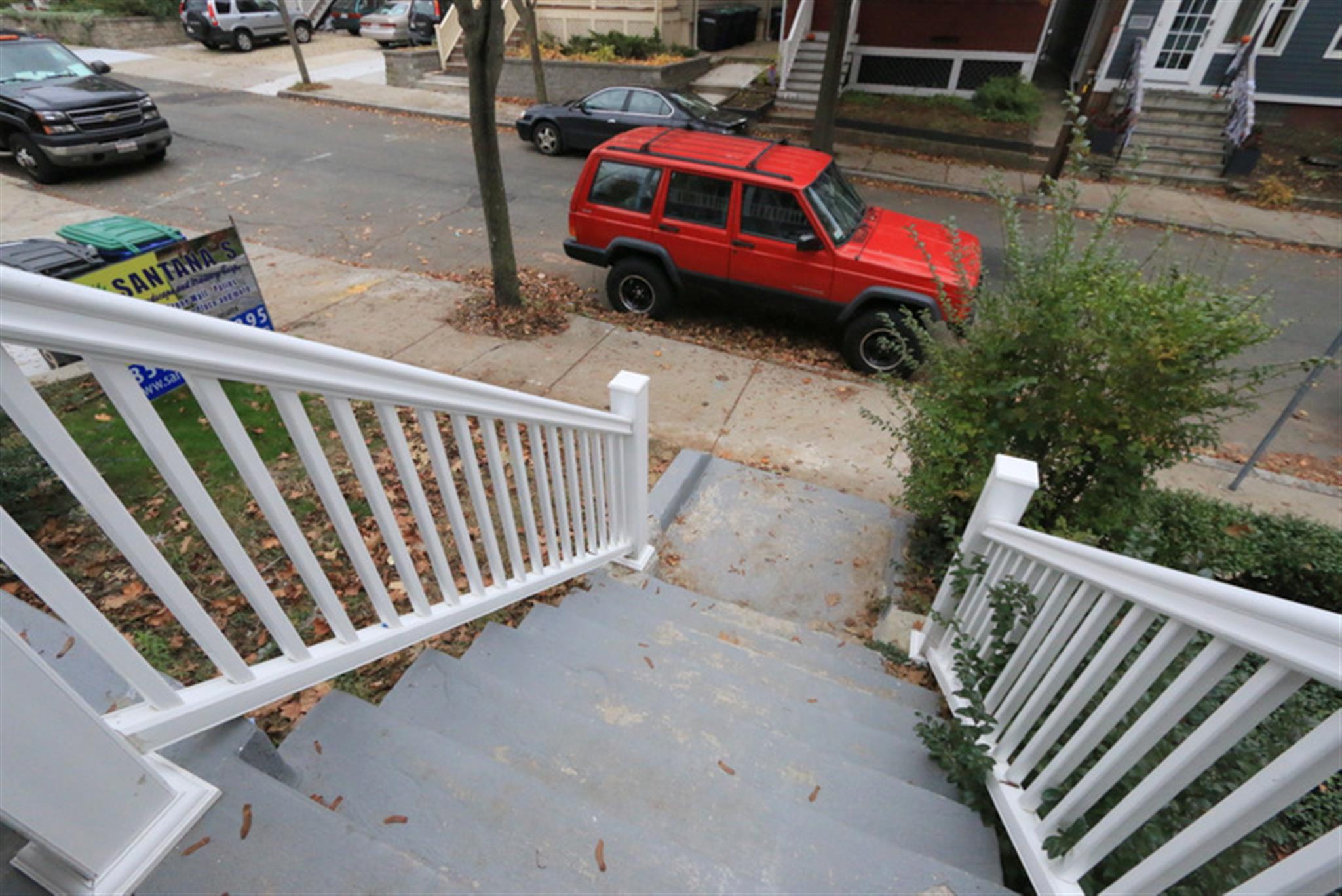 29 Elmwood St, Davis Square