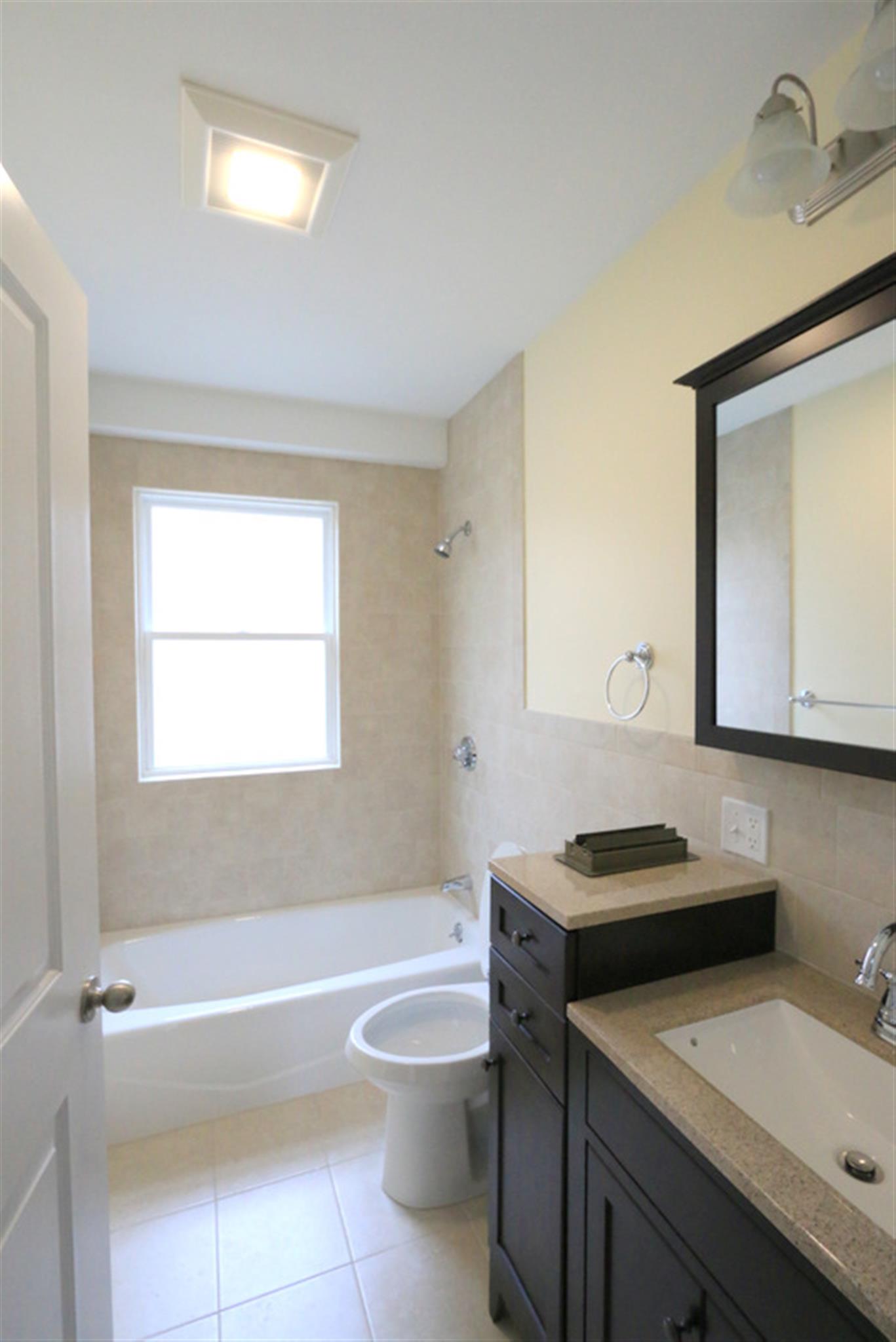 29 Elmwood St, Davis Square