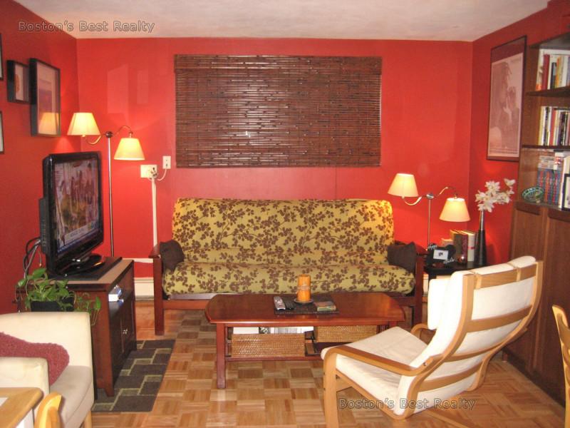 445 Washington St, Brighton