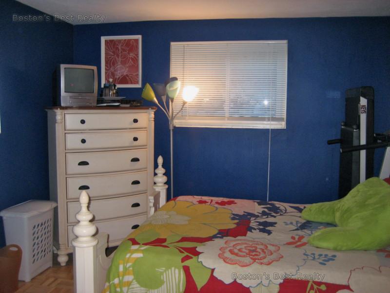 445 Washington St, Brighton