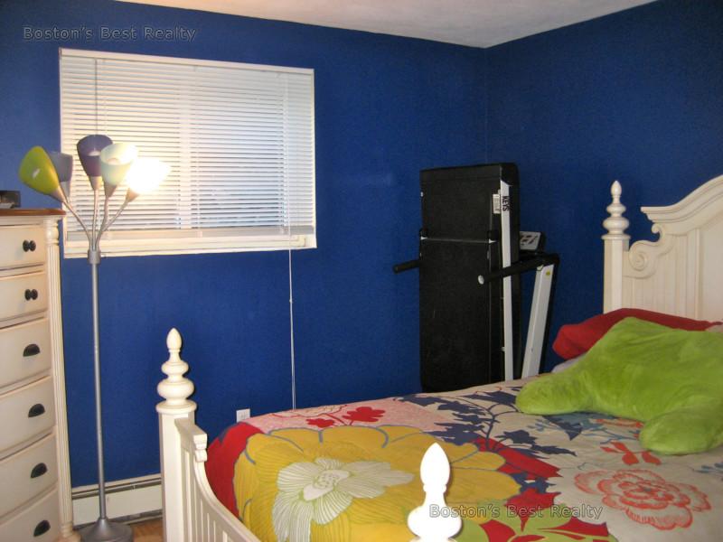 445 Washington St, Brighton